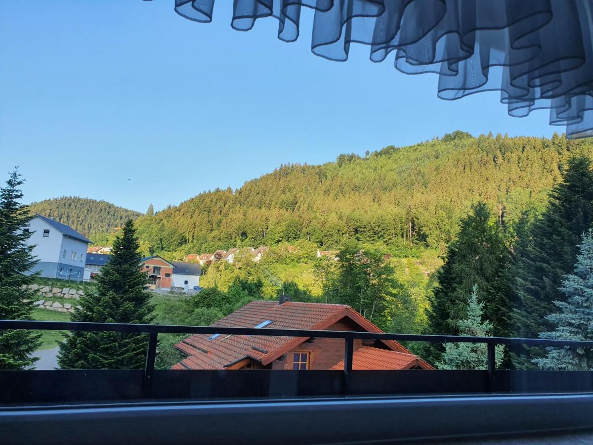 Апартаменти Wildbad Luft Бад-Вільдбад Екстер'єр фото